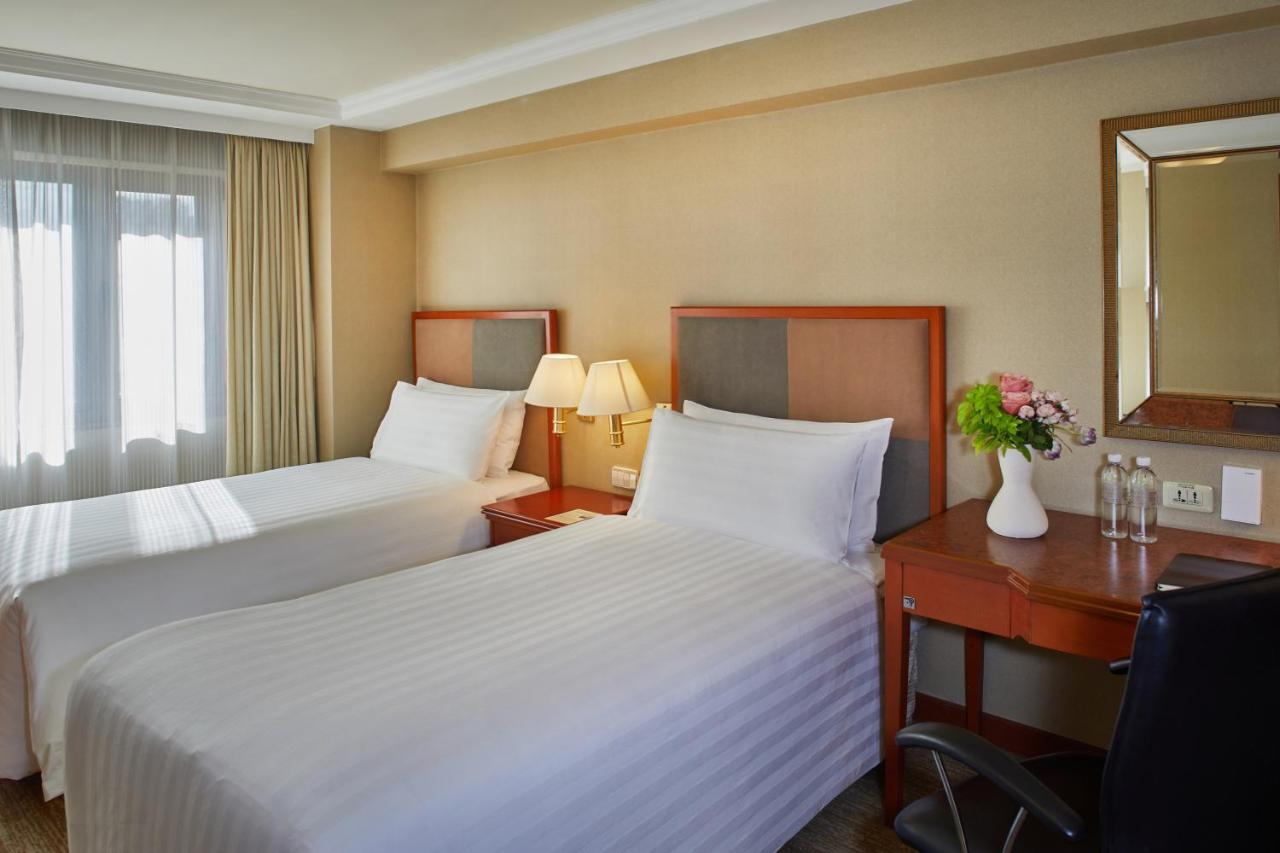5l Hotel 4*